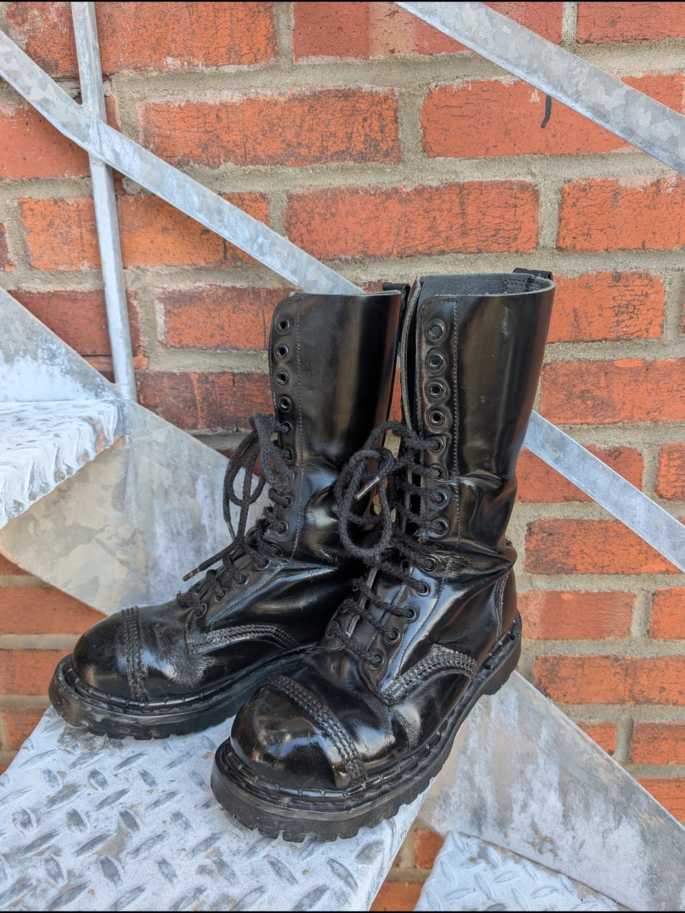 TredAir Black Leather 14 Holes, Lace-Up Steel Toe Combat Boots. Size UK 4, US 7